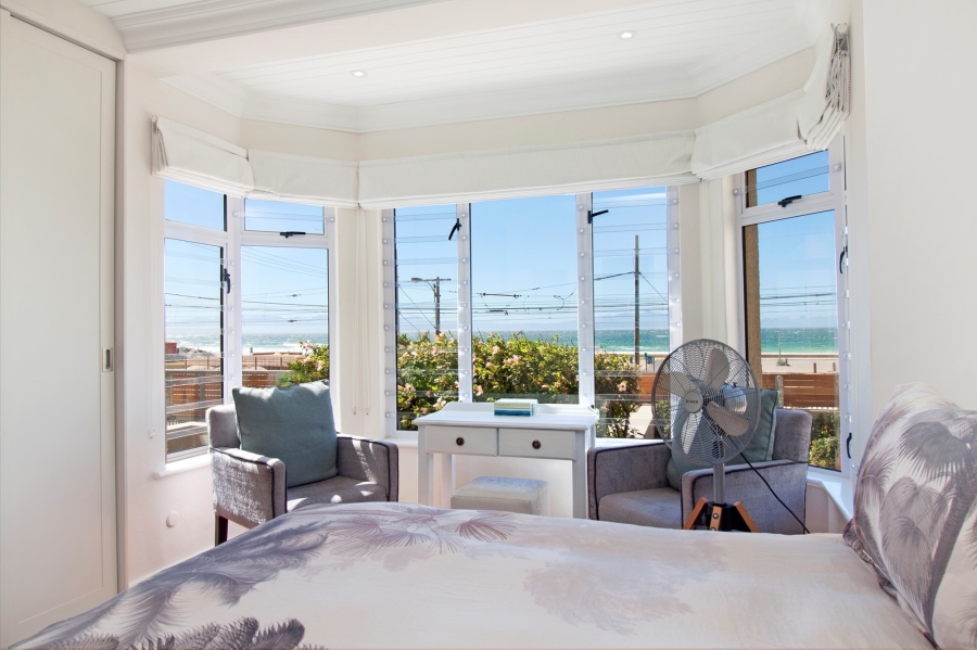 2 Bedroom Property for Sale in Fish Hoek Western Cape